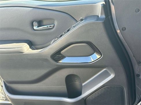 Certified 2023 Nissan Frontier SV w/ Midnight Edition Package image 25