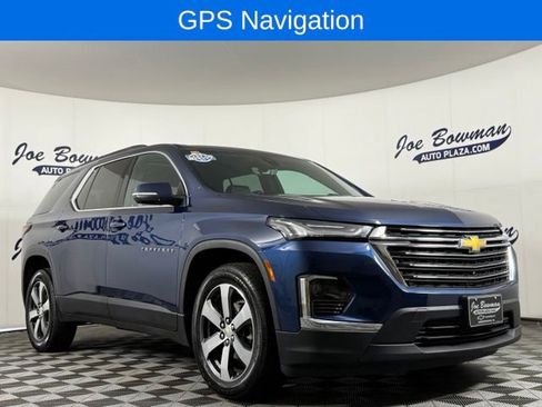 Used 2023 Chevrolet Traverse LT w/ LT Premium Package AWD/4WD image 4
