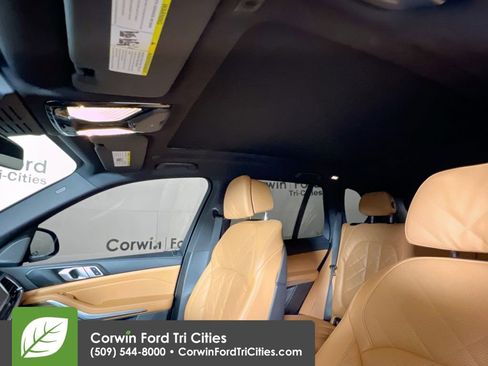 Used 2025 BMW X5 M60i w/ Climate Comfort Package image 26