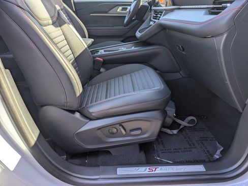 New 2026 Ford Explorer ST-Line w/ ST-Line Street Pack image 40