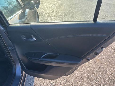 Used 2014 Honda Accord EX-L image 19
