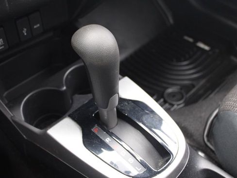 Used 2017 Honda Fit LX image 36