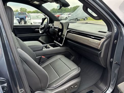 Used 2026 GMC Sierra EV Denali AWD/4WD image 29