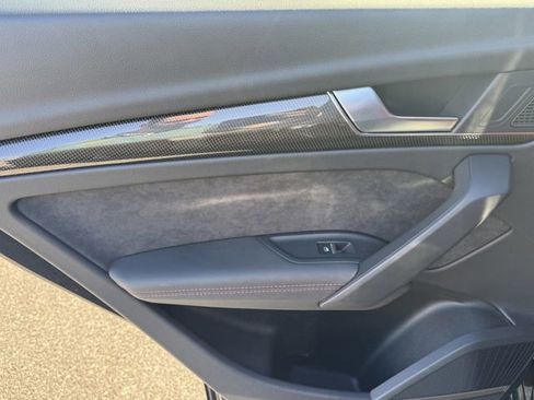 Used 2024 Audi SQ5 Premium Plus image 36