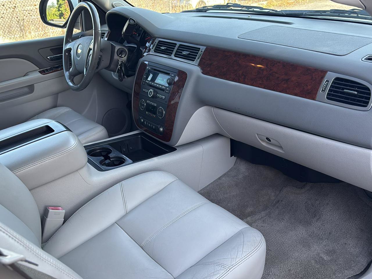 Used 2012 Chevrolet Tahoe 4WD LT w/ Luxury Package image 23