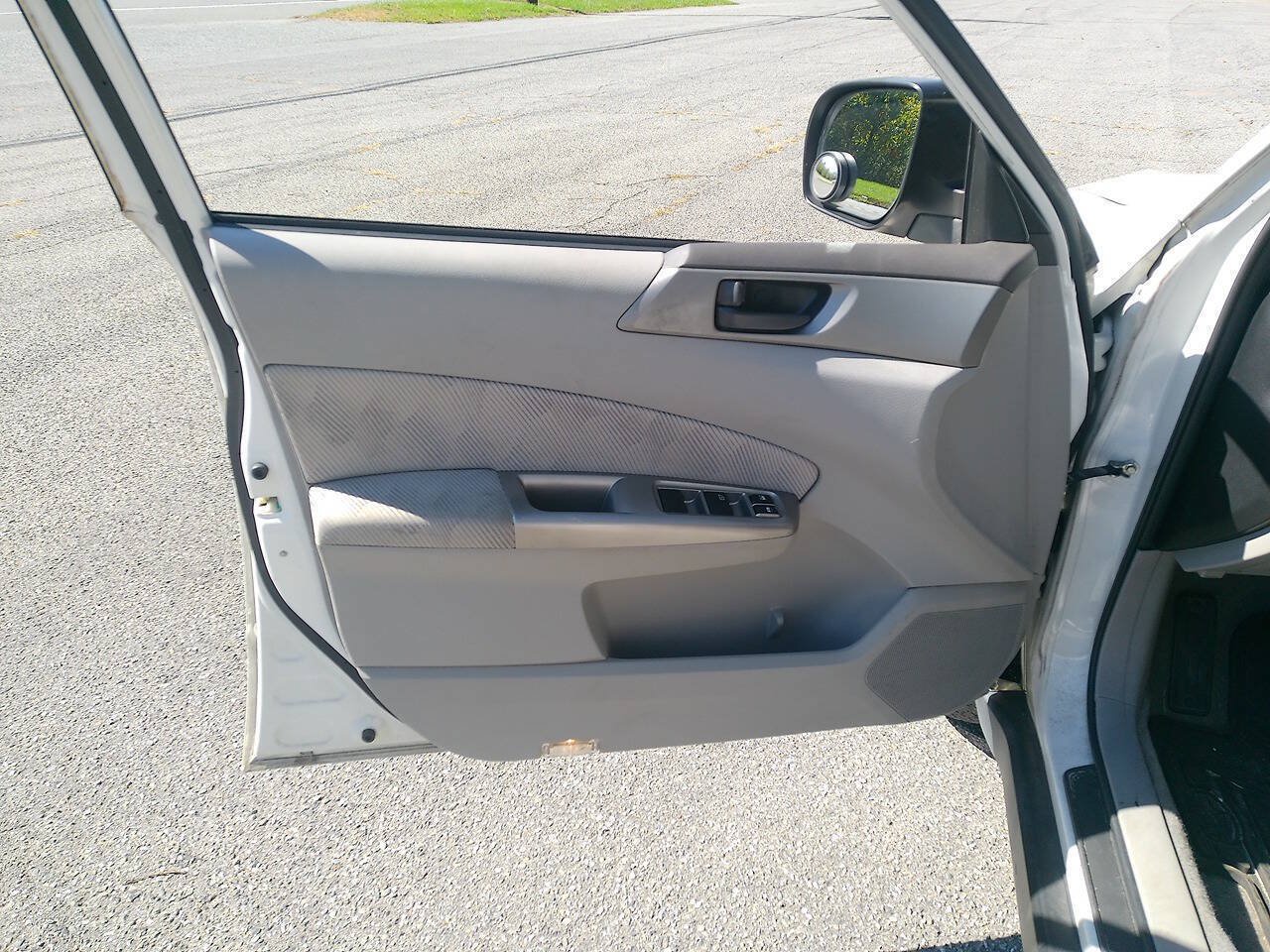 Used 2010 Subaru Forester 2.5X AWD/4WD image 38