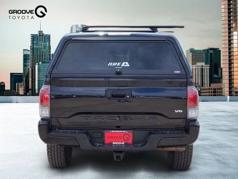 Used 2023 Toyota Tacoma TRD Sport w/ TRD Premium Sport Package image 4