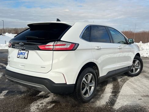 Used 2024 Ford Edge SEL w/ Convenience Package image 5
