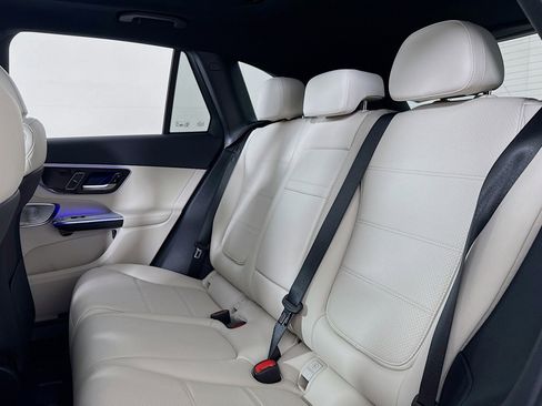 New 2026 Mercedes-Benz GLC 300 image 7