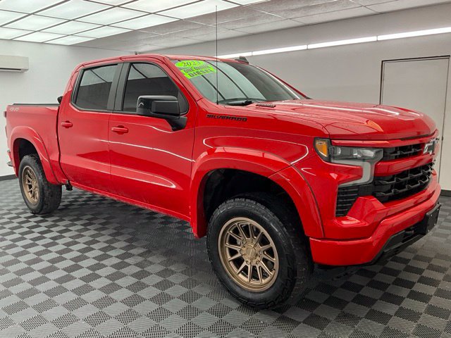 Used 2023 Chevrolet Silverado 1500 RST w/ Rally Edition AWD/4WD image 3