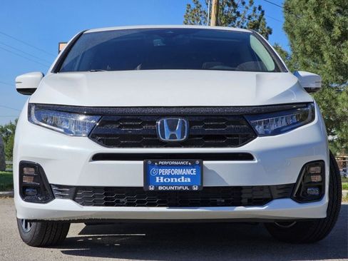 New 2026 Honda Odyssey Elite image 3