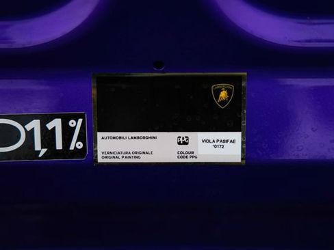 Used 2021 Lamborghini Huracan EVO RWD image 29