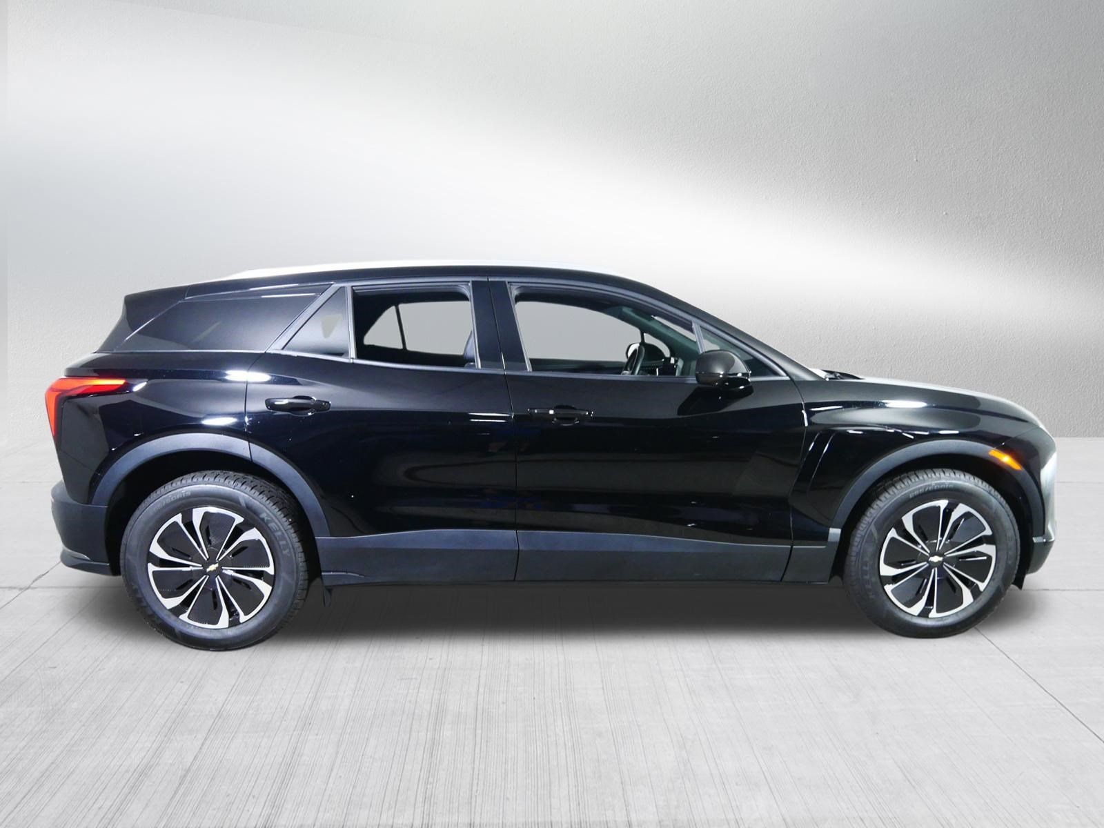 Used 2024 Chevrolet Blazer EV LT AWD/4WD image 8