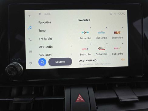 Certified 2025 Toyota RAV4 LE image 27