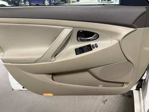 Used 2009 Toyota Camry Hybrid image 8