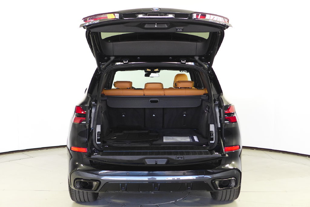 Certified 2025 BMW X5 sDrive40i w/ M Sport Package RWD image 10