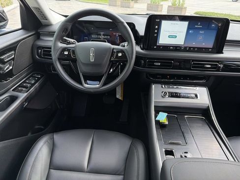 New 2026 Lincoln Aviator 2WD image 26