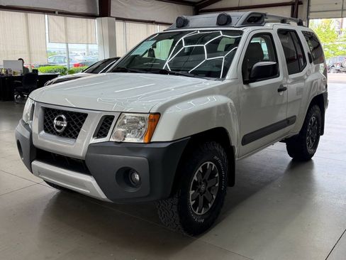 Used 2015 Nissan Xterra PRO-4X w/ Pro-4x Leather Package AWD/4WD image 5