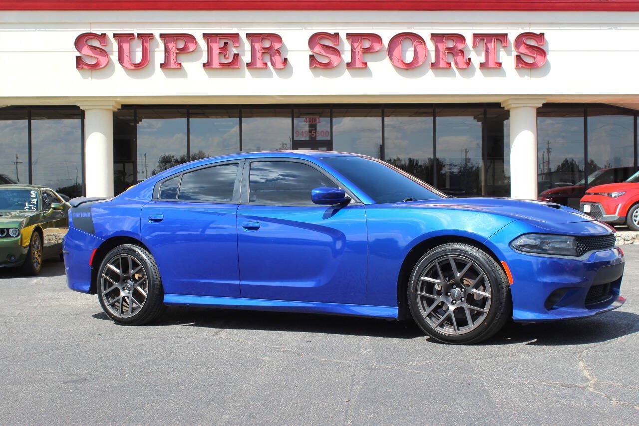 Used 2018 Dodge Charger R/T RWD image 1