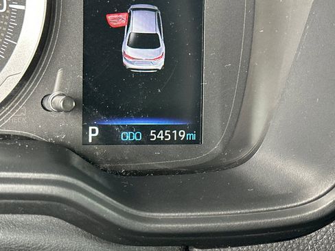 Certified 2022 Toyota Corolla LE FWD image 30