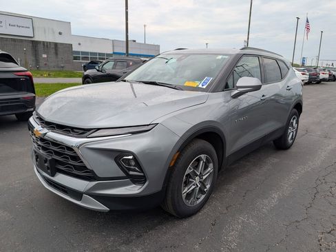 Used 2024 Chevrolet Blazer LT w/ Convenience Package AWD/4WD image 5