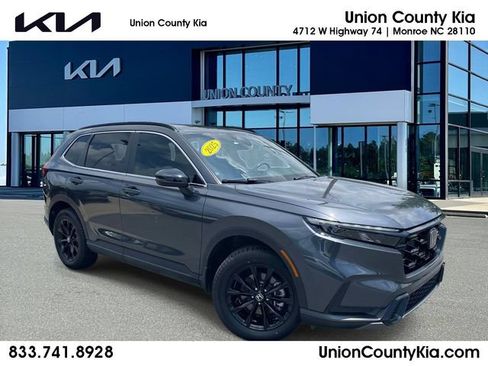 Used 2025 Honda CR-V Sport image 1