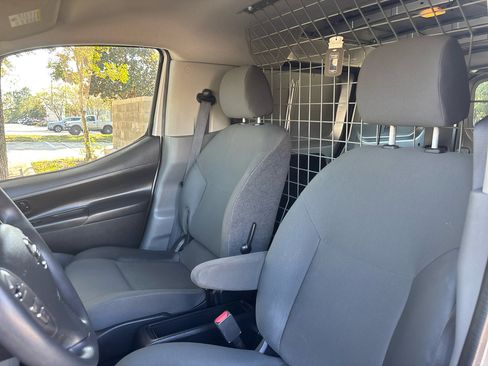 Used 2020 Nissan NV200 SV image 11