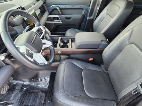 Certified 2023 Land Rover Defender 110 SE image 14