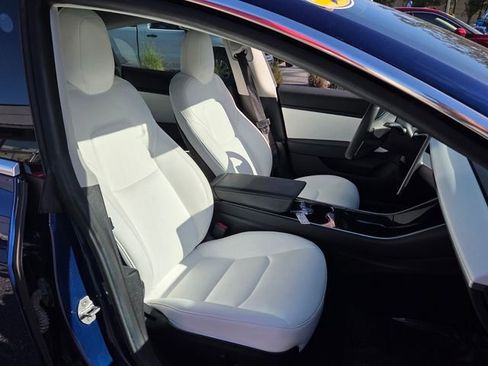 Used 2019 Tesla Model 3 Long Range image 17