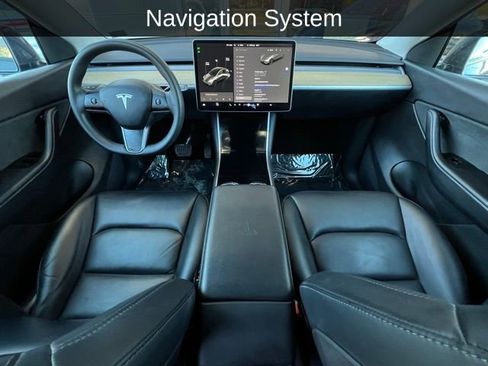 Used 2021 Tesla Model Y Long Range image 2