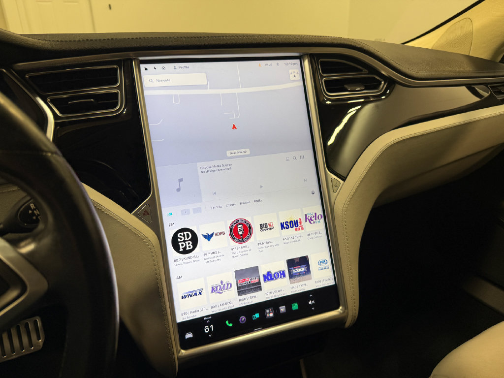 Used 2013 Tesla Model S Performance RWD image 66