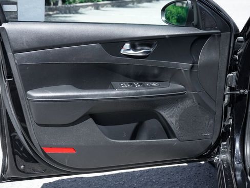 Used 2022 Kia Forte GT-Line w/ GT-Line Premium Package FWD image 15