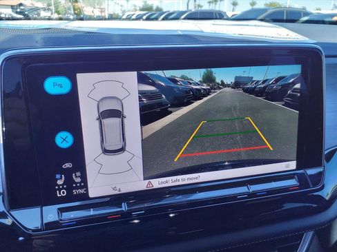 New 2026 Volkswagen Atlas Cross Sport SE image 15