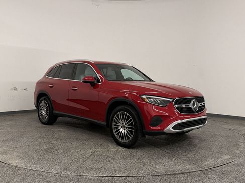 Certified 2026 Mercedes-Benz GLC 300 image 6
