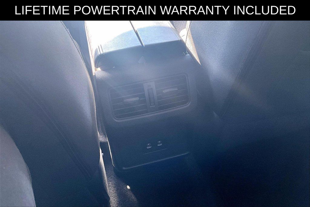 Used 2024 Nissan Rogue SV FWD image 24