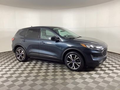 Used 2022 Ford Escape SE w/ SE Sport Appearance Package