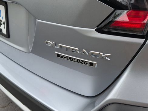 Certified 2025 Subaru Outback Touring AWD/4WD image 15