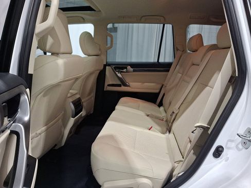 Used 2023 Lexus GX 460 Premium image 10