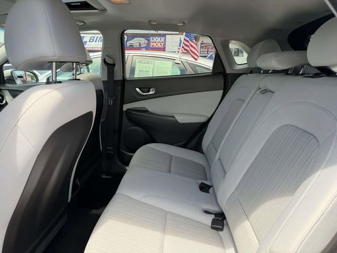 Certified 2023 Hyundai Kona SEL w/ Convenience Package AWD/4WD image 13