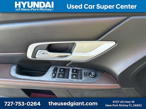 Used 2011 GMC Terrain SLT image 11