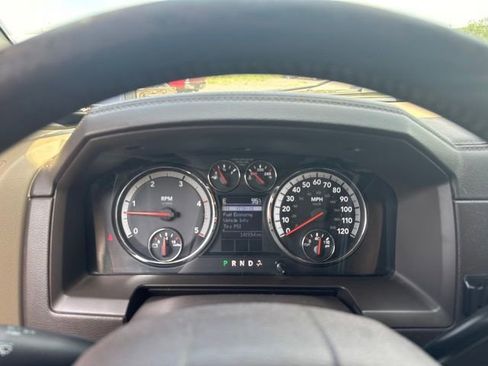 Used 2010 Dodge Ram 2500 Truck Laramie w/ Cold Weather Pkg AWD/4WD image 21