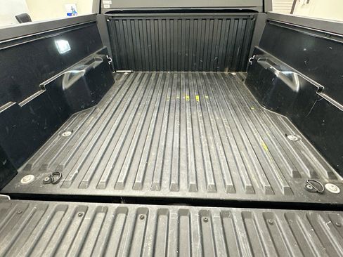 Used 2025 Toyota Tacoma TRD Off-Road image 29