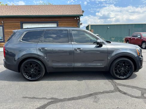 Used 2022 Kia Telluride SX w/ SX Prestige Package AWD/4WD image 8