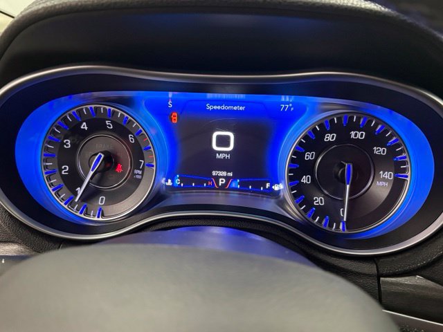 Used 2022 Chrysler 300 Touring L RWD image 23