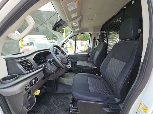Used 2024 Ford Transit 250 Low Roof w/ Exterior Upgrade Package RWD image 7