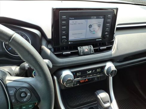 Used 2021 Toyota RAV4 XLE Premium AWD/4WD image 28