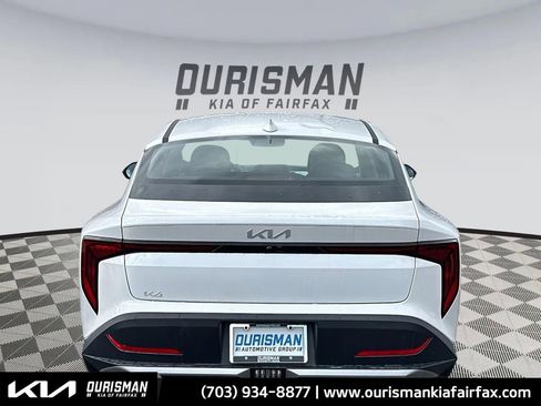 New 2025 Kia K4 LX image 4