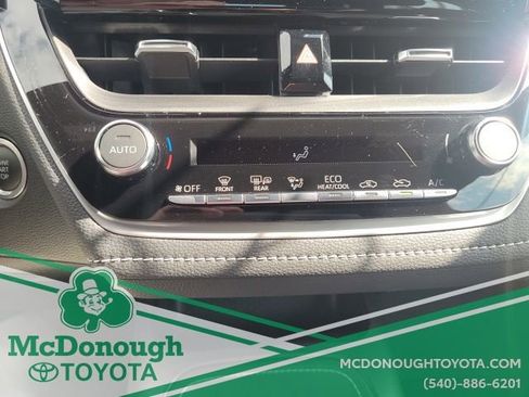 Certified 2024 Toyota Corolla SE image 17