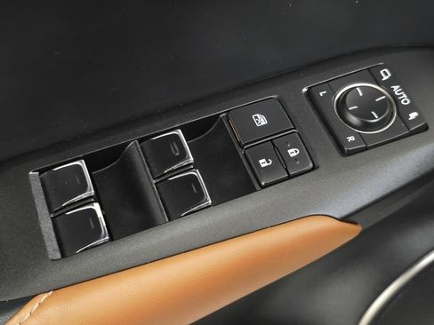 Used 2018 Lexus NX 300 FWD image 24