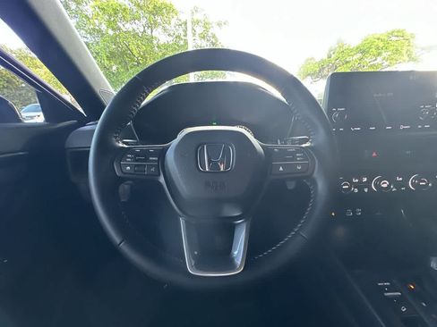 Used 2025 Honda CR-V Sport image 15